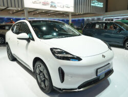 HYPTEC HT Mobil Listrik Mewah GAC Indonesia Tampil Memukau di GIIAS 2025