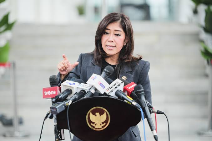 Pemerintah perkuat perlindungan anak di era digital melalui PP Tunas 2025 demi ciptakan ruang maya aman dan edukatif.