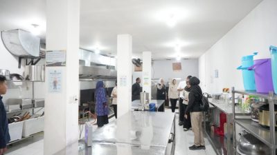 502 Siswa Sakit! BGN dan DPR Evaluasi Dapur MBG Bandung